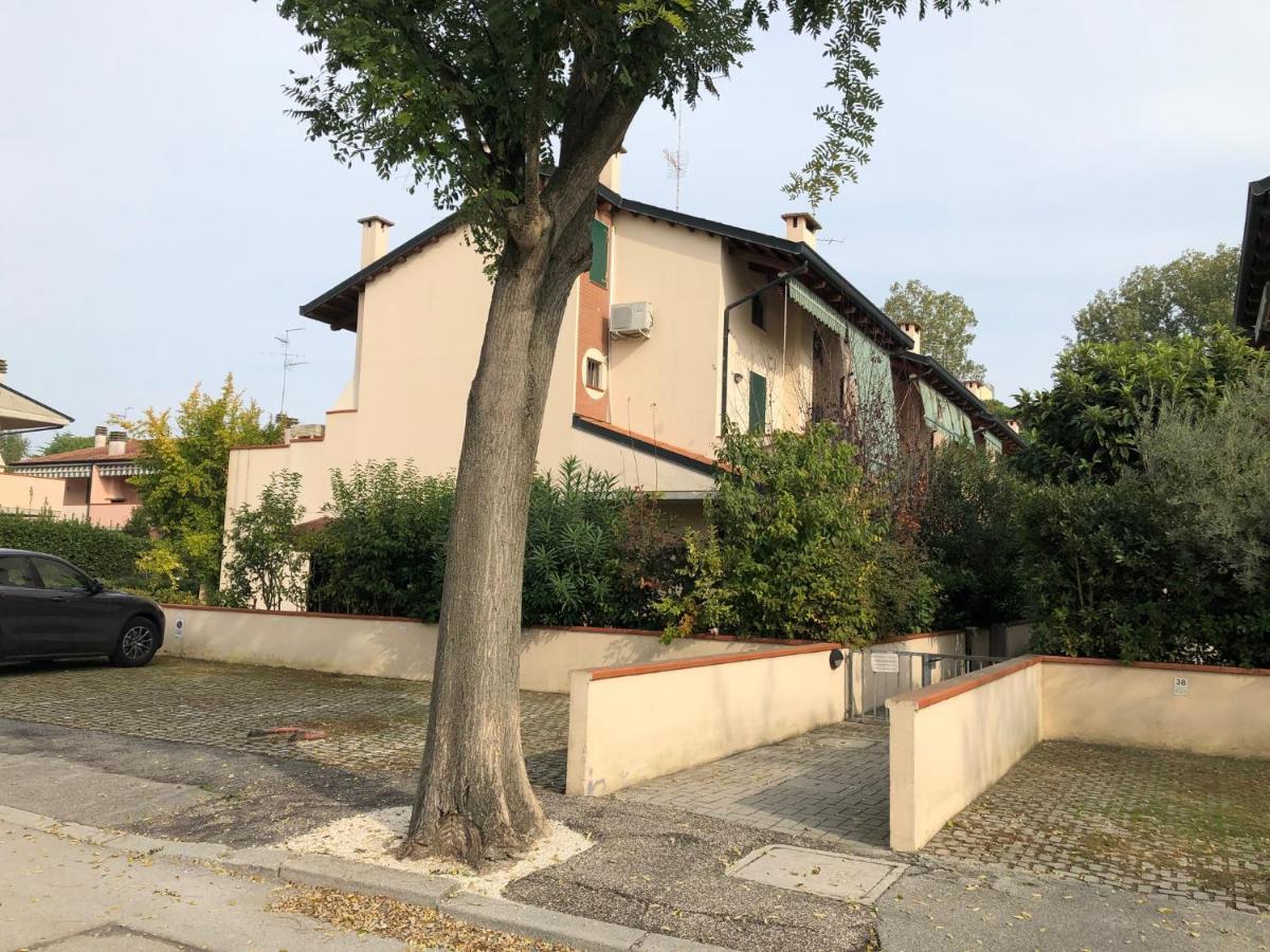 Appartamento Curato Con Giardino มารีนาโรเมอา ภายนอก รูปภาพ